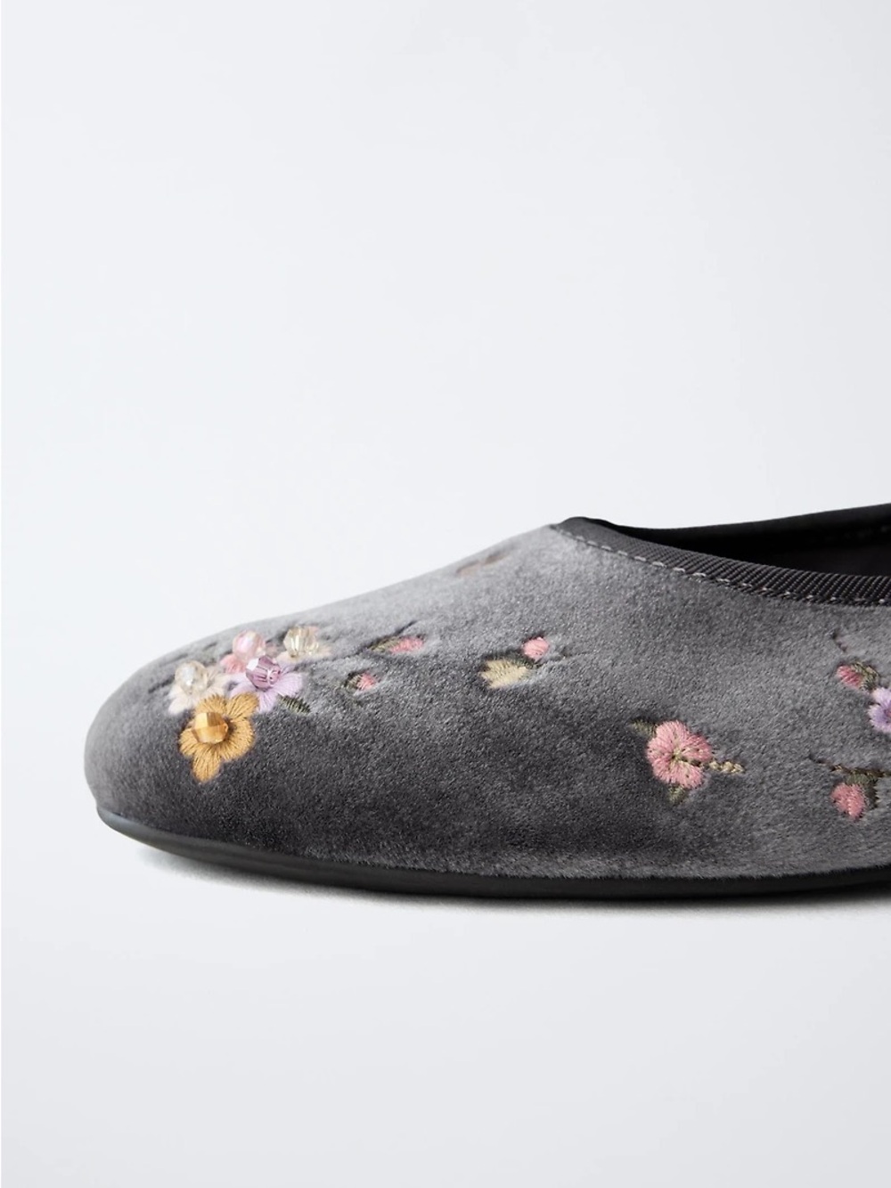 NWT Zara Kids Girls Velvet FLORAL EMBROIDERED BALLET FLATS Shoes Size 4 - Picture 7 of 14